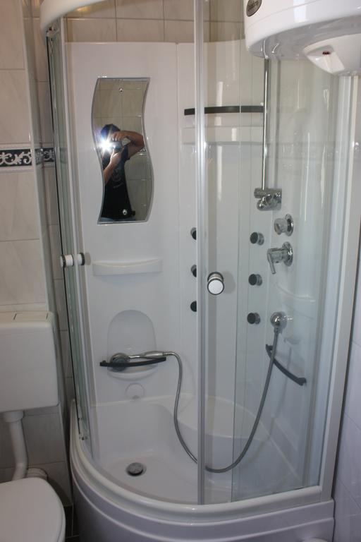 Apartments Ljubic Паг Екстериор снимка